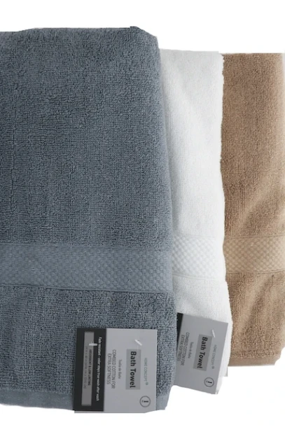 WHITE TOWEL