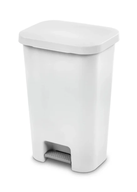 STERILITE STEP ON 11 GALLON TRASH BIN WITH LID