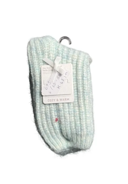 FUZZY SOCKS