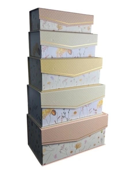 NESTED GIFT BOXES