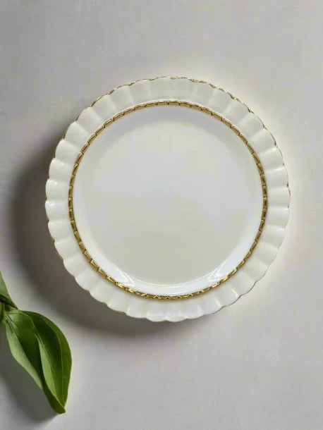 5.99 8.25" PLATE-GOLD DESIGN-ROUND