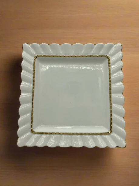 9.99 10.5" PLATE-GOLD DESIGN-SQUARE