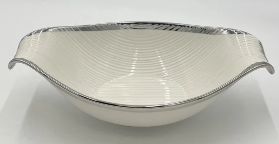 15.5"x8.5x5.5"BOWL W/SILVER DESIGN