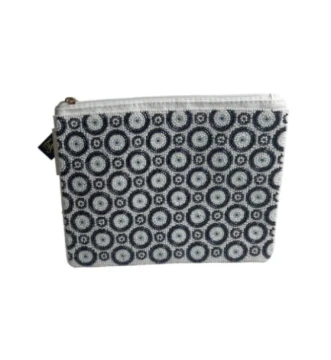 POUCH