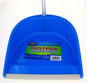 DUST PAN WITH LONG HANDLE  