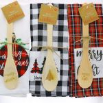 HOLIDAY SPOON AND TEA TOWEL SET 16 X 26 INCH