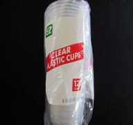 CLEAR PLASTIC CUPS  XXX