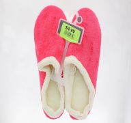 4.99 PINK LADIES SLIPPERS SMALL