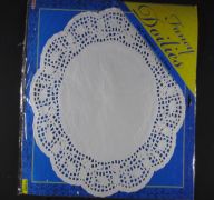 FANCY DOILIES 14IN