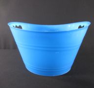 PLASTIC TUB